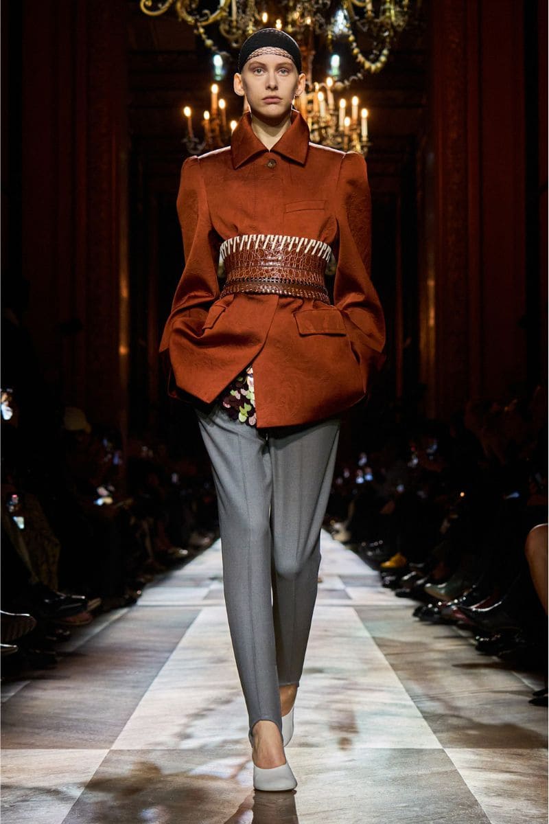 abbinamenti con marrone dries van noten