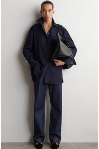 Jeans per donne: i modelli di tendenza e come scegliere quelli giusti 3 jeans per donne gamba dritta COS