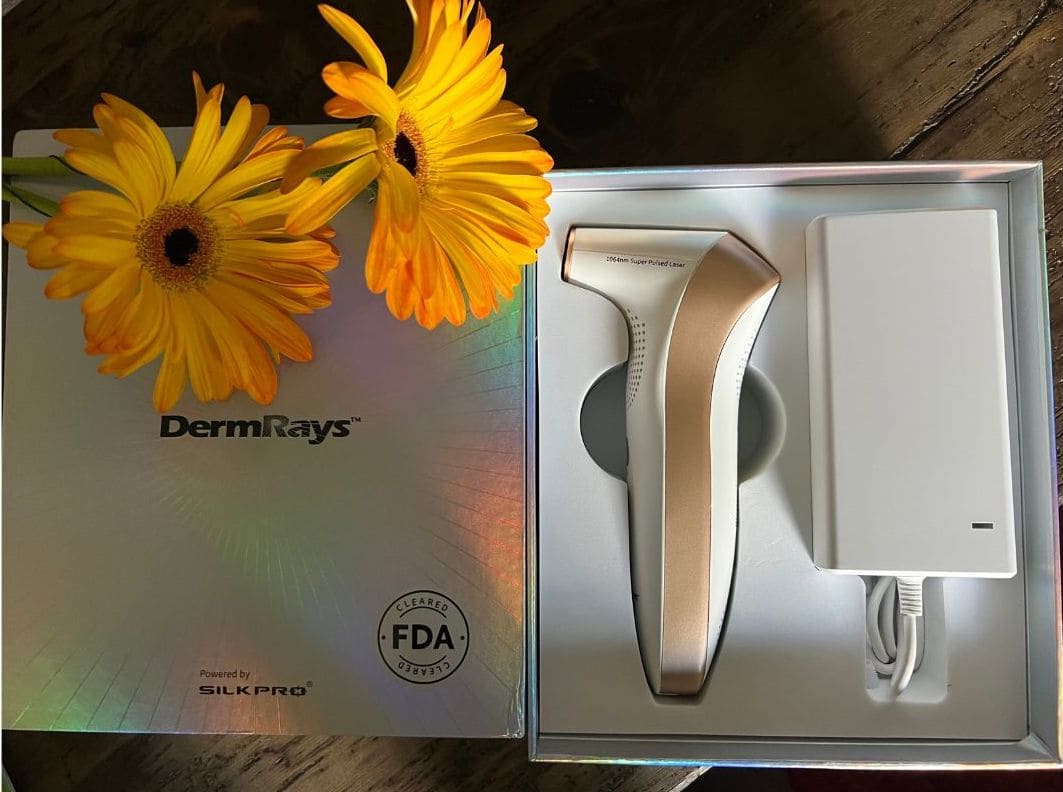 DermRays Revive: il laser viso da fare a casa che cambierà la tua pelle 2 laser viso dermrays revive