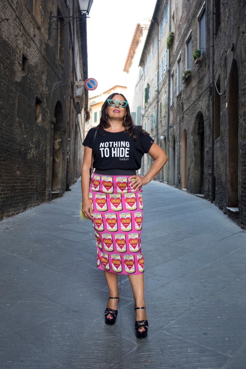 Pencil skirt: la gonna a tubino che non può mancare nel guardaroba 1 pencil skirt colorata